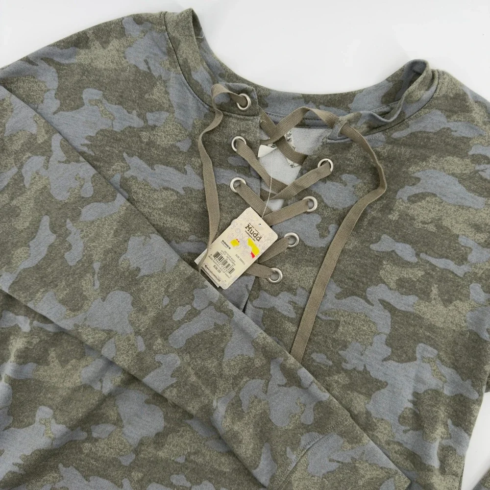 NEW Mudd Women Olive Night Camo Lace Up Sweatshirt Small